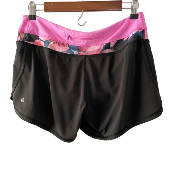 lululemon Pink Black Floral Groovy Run Short 4 Way Stretch 6 - Picture 3 of 11